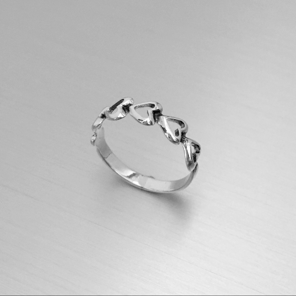 Sterling Silver Sideways Hearts Toe Ring View 2